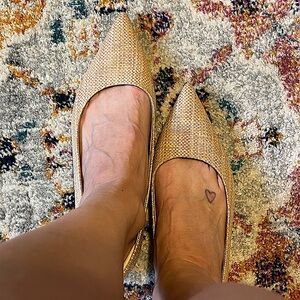 SUPER CUTE Flats “Wanda” Creamy/ Tan woven texture. Sam Edelman. Worn once. Sz 9